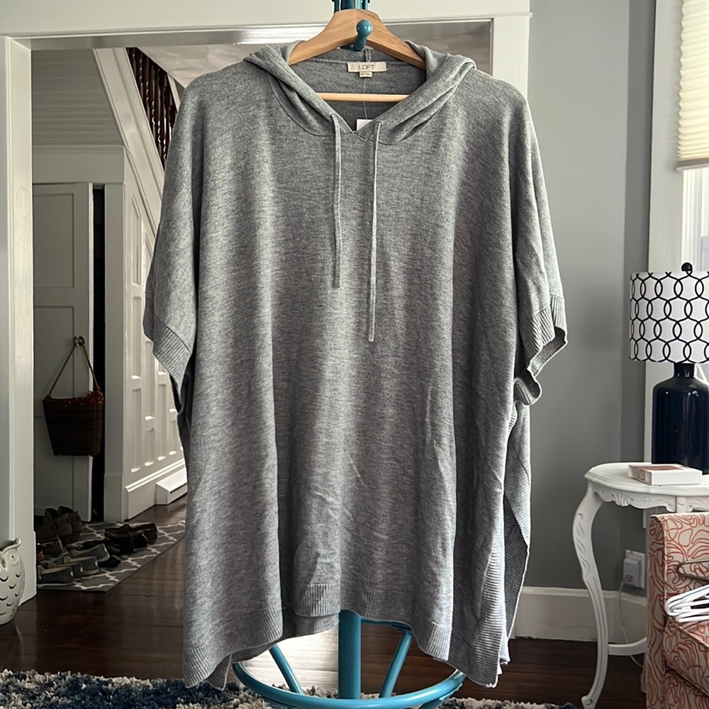 Grey loft hooded poncho. Size XS/S